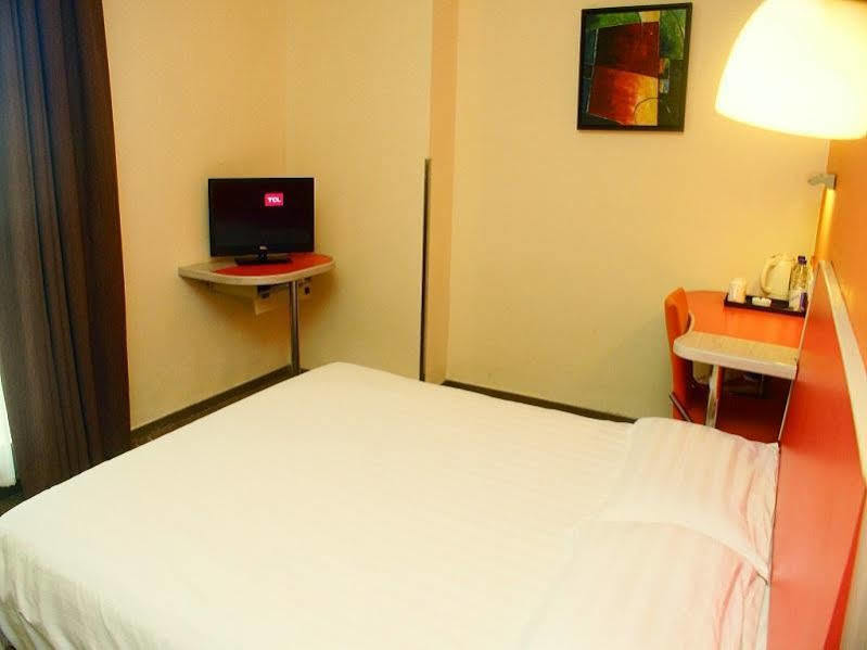 Motel Shanghai Pudong Avenue Yangpu Bridge ภายนอก รูปภาพ